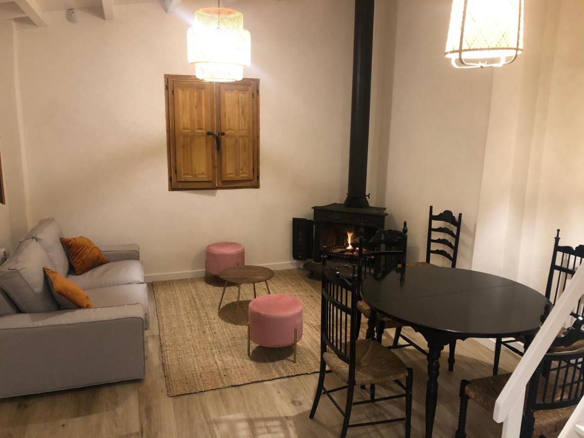 הוילה אבילס La Casita De El Montan מראה חיצוני תמונה